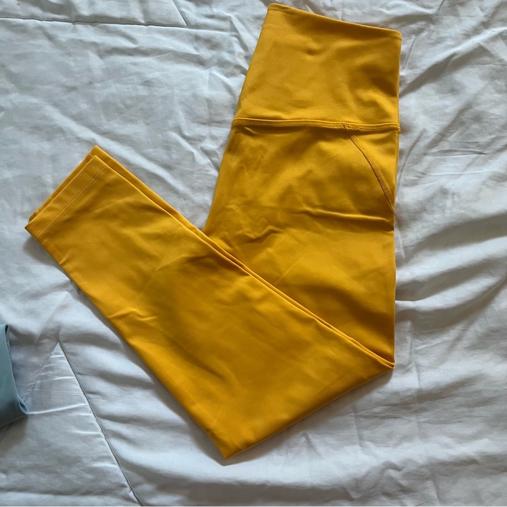 NWOT Girlfriend Collective Leggings 23 3/4 Length